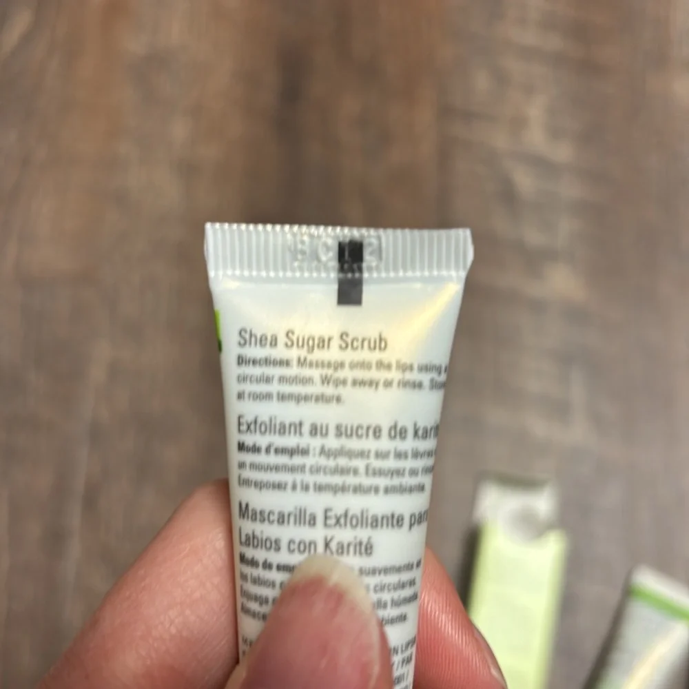 NEW Mary Kay Satin Lips Set - Picture 5 of 6